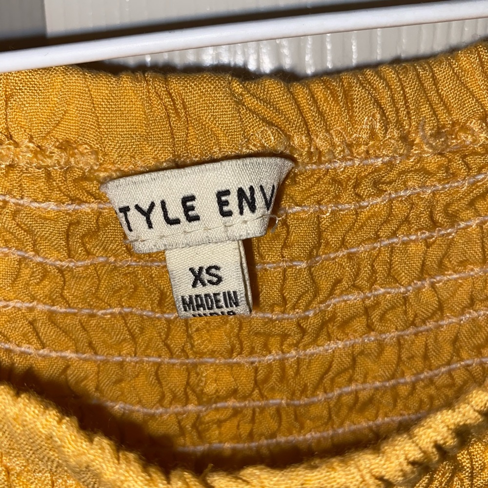 Yellow Crop Top - Picture 2 of 2